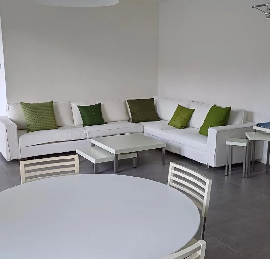 La Finestra Sul Lago Lezzeno Apartment