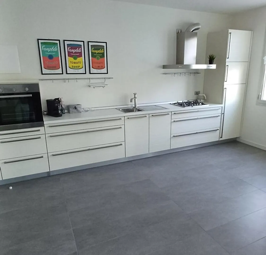 La Finestra Sul Lago Lezzeno Apartment