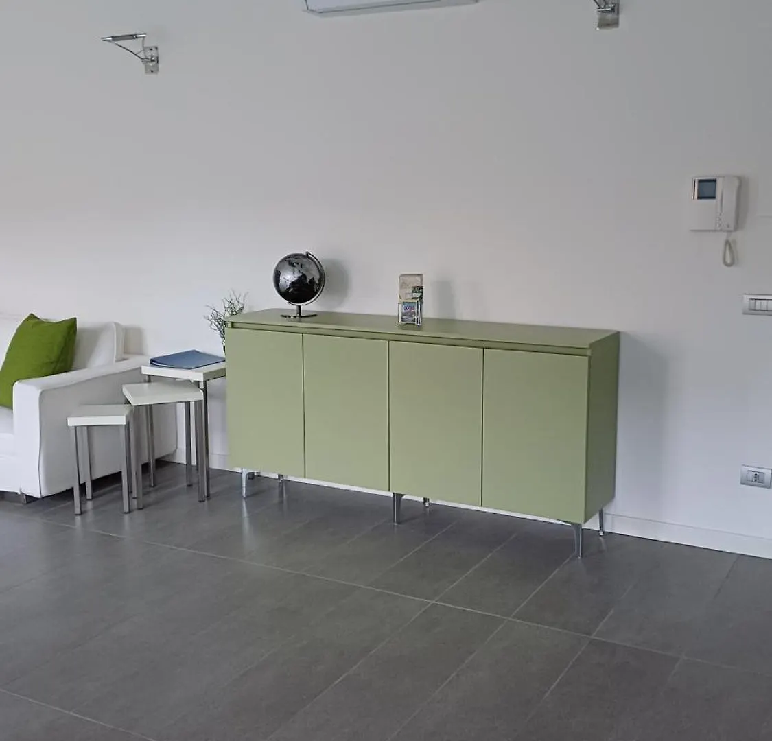La Finestra Sul Lago Lezzeno Apartmán